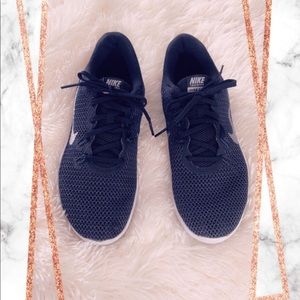 Women’s Nike shoes.